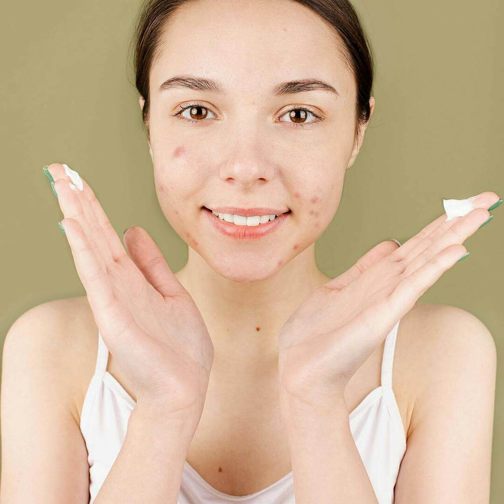 Understanding and Treating Scars and Dark Spots: A Comprehensive Guide
